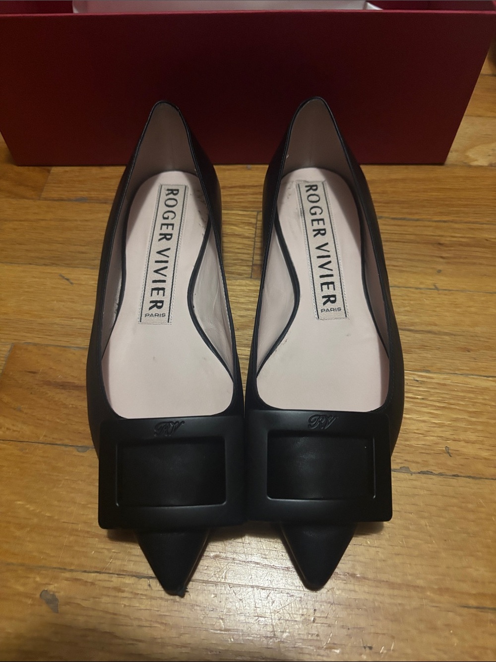 Roger Vivier Black Pointed Toe Buckle Flats